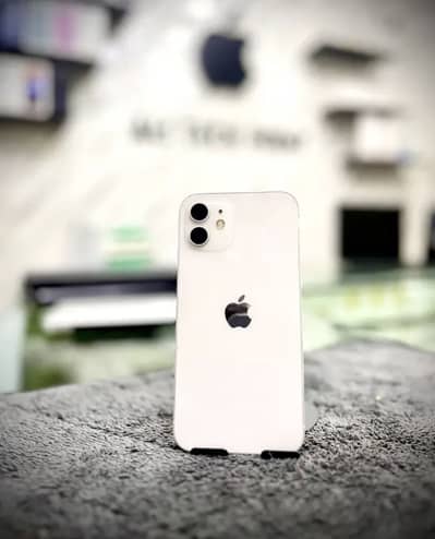Apple iPhone 12