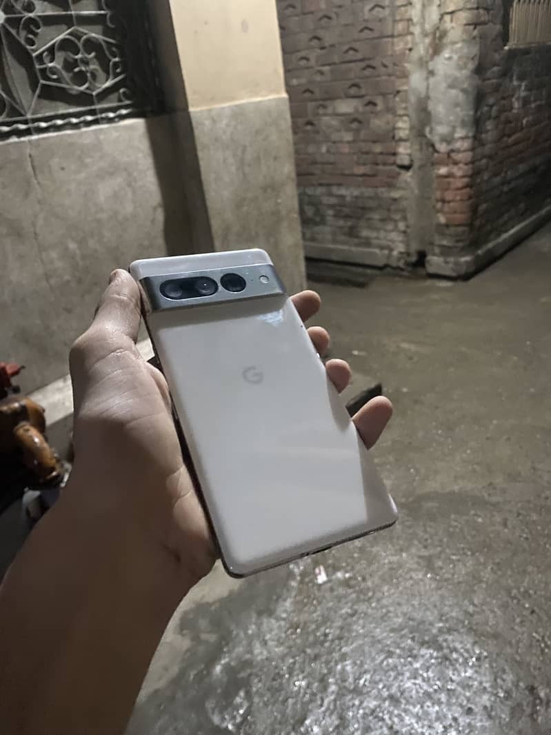 Google Pixel 7 Pro 2