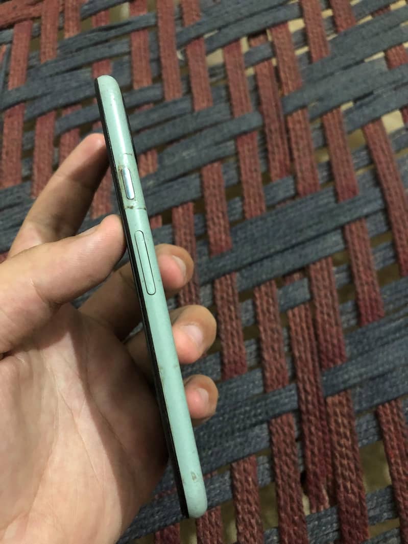 Google Pixel 5 4