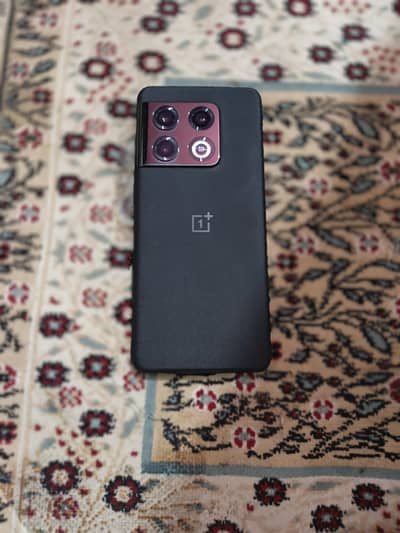One Plus 10 Pro