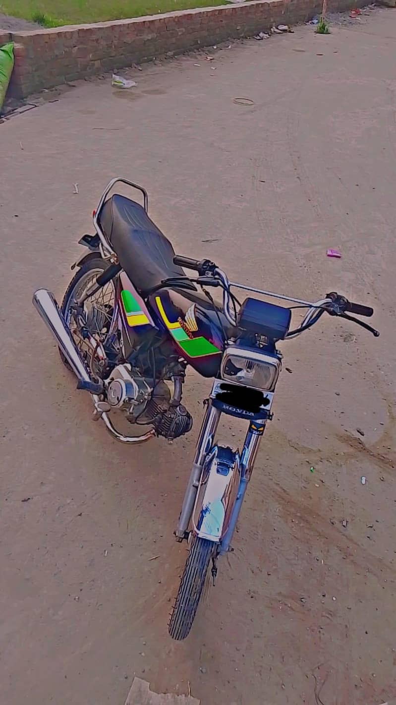 CD 70 0