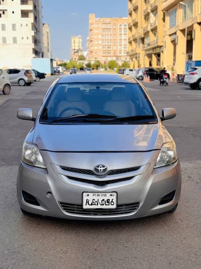 Toyota Belta 2006