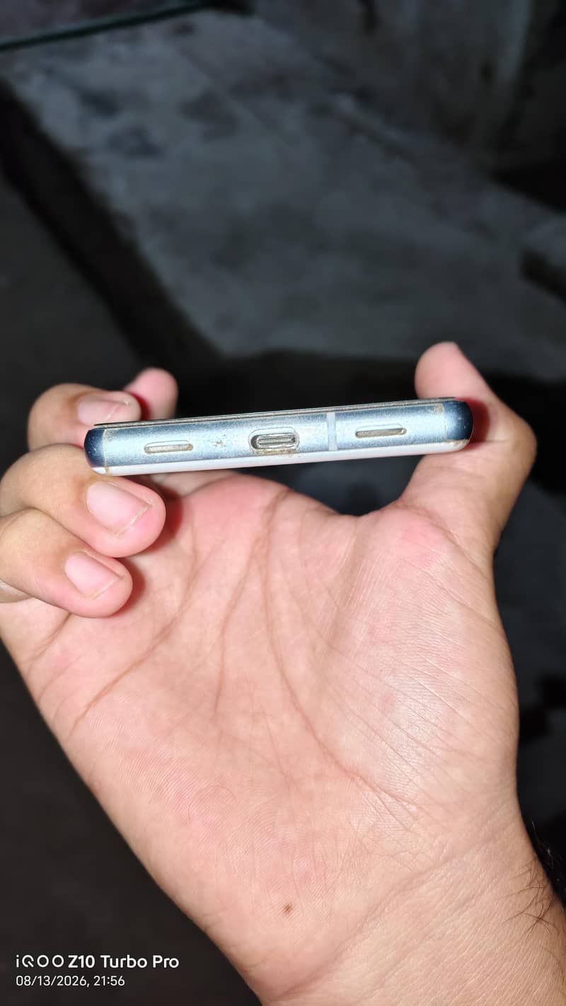 Google Pixel 7a 3