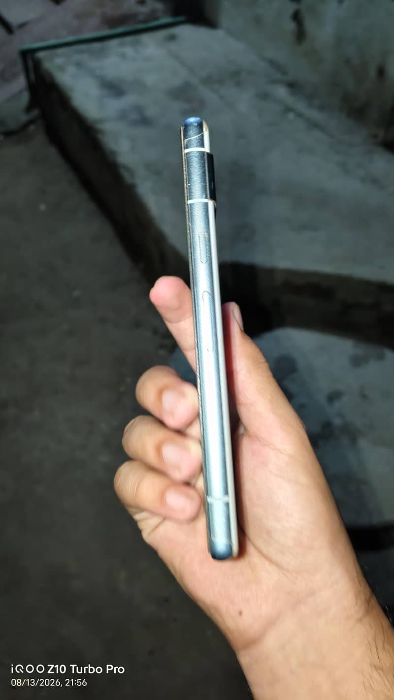 Google Pixel 7a 4