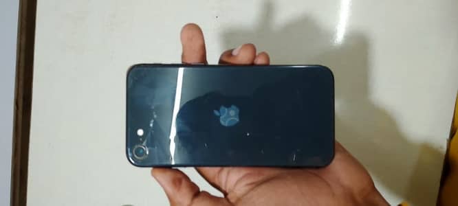 Apple iPhone 8