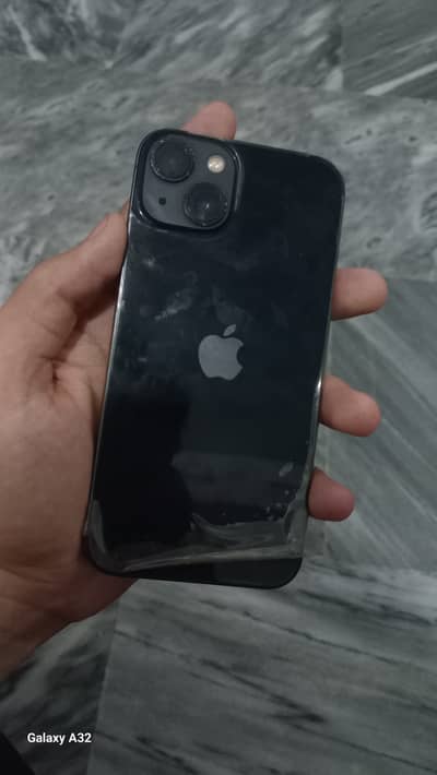 Apple iPhone 13