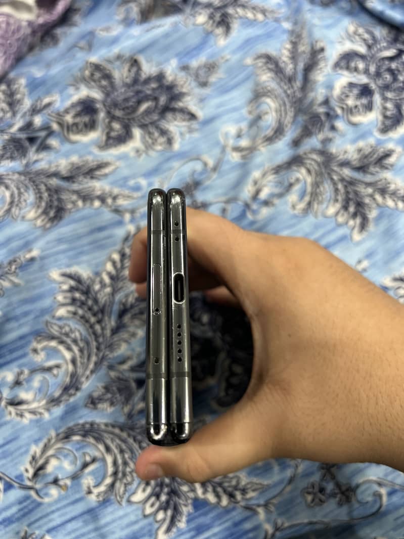Google Pixel Fold 2