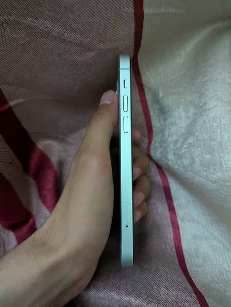 Apple iPhone 12 2