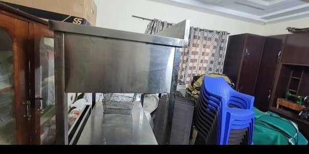 Breading table