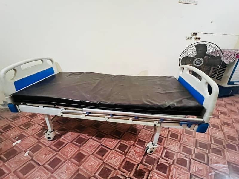 patient bed 0
