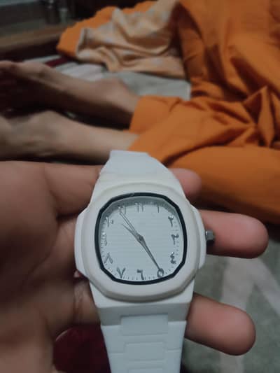 aura watch