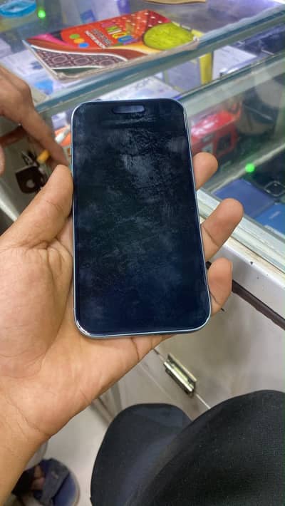 Apple iPhone 16