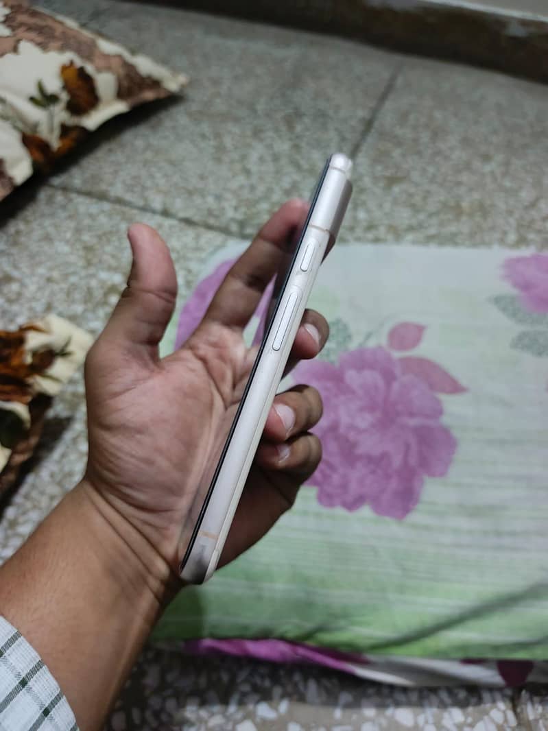 Google Pixel 8 Pro 5