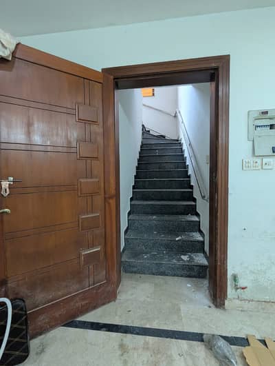 16 Marla full house available for rent