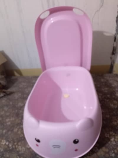 good condition. 03125687414