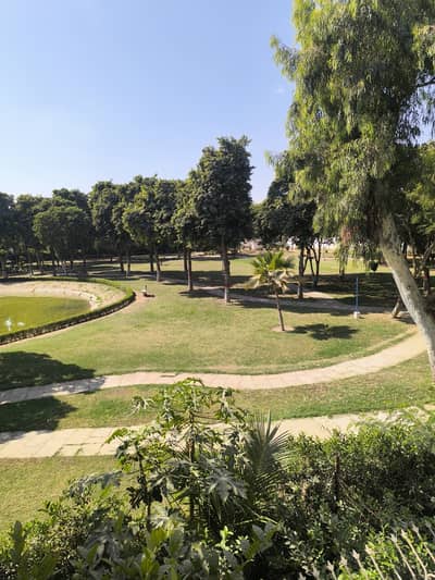 CORNER PARK FACING 600 SQY PLOT ALIGARH SOCIETY SCHEME 33 KARACHI