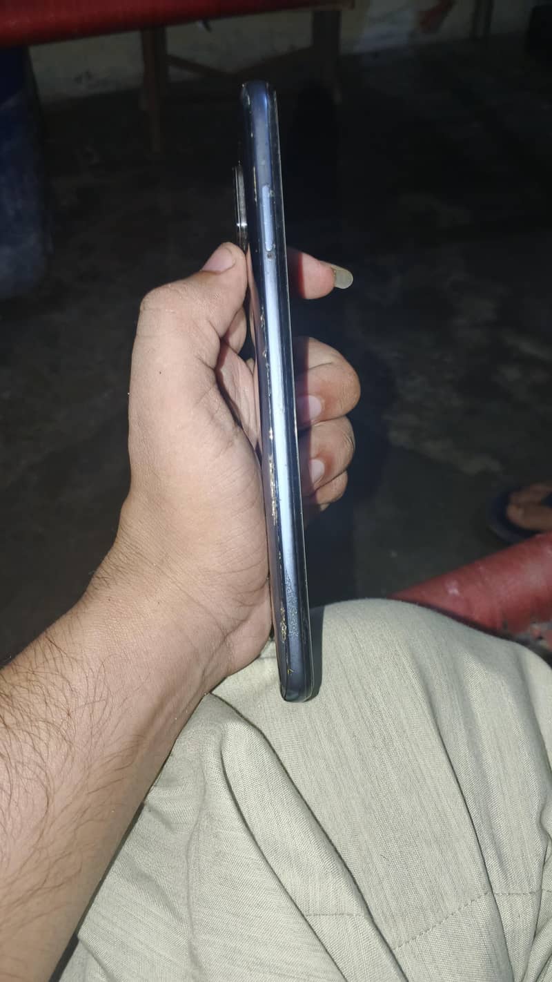 Xiaomi Redmi Note 9S 3