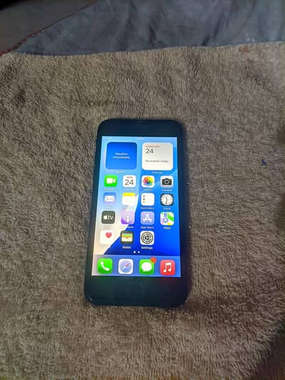 Apple iPhone SE