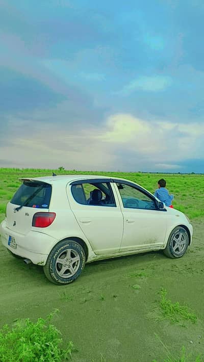 Toyota Vitz 1999