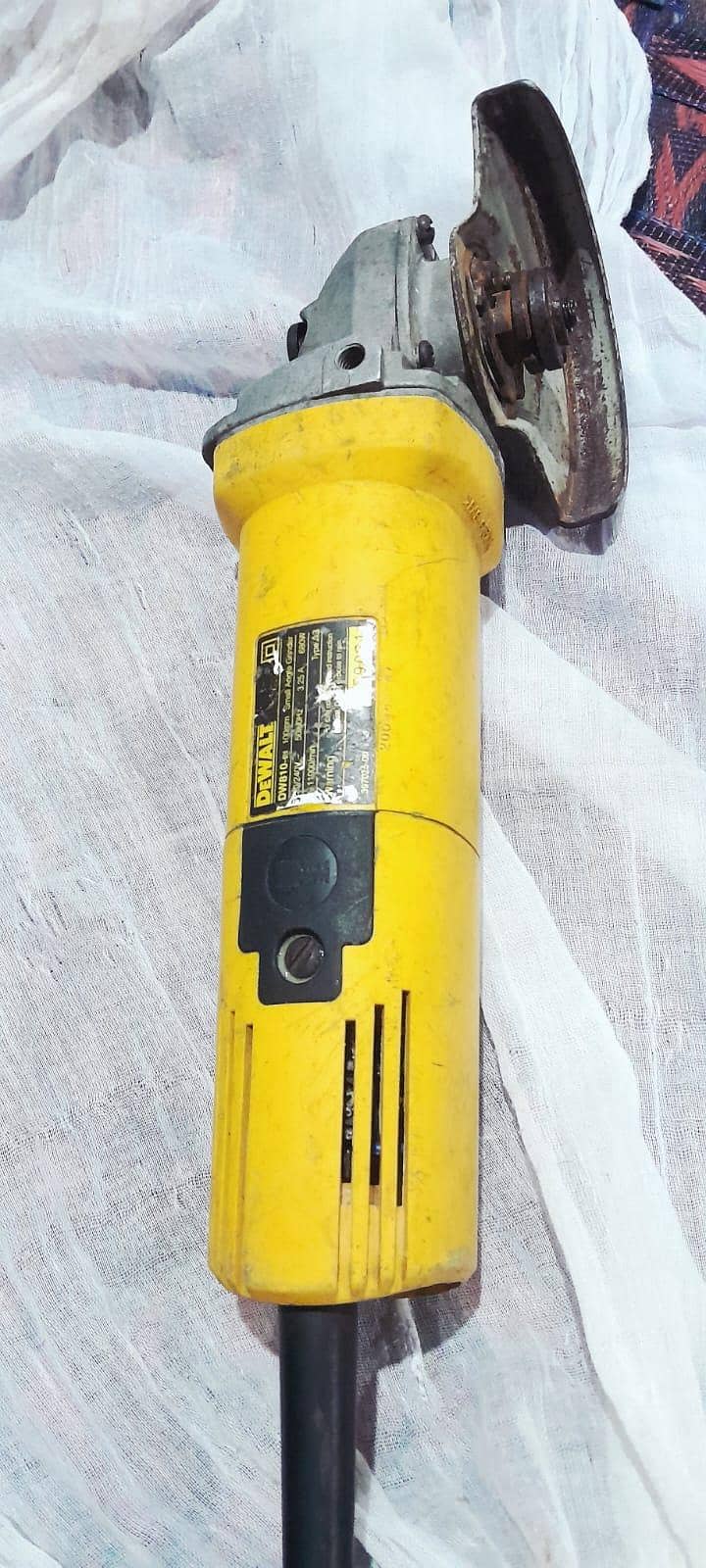 DeWalt grinder 4inch 1