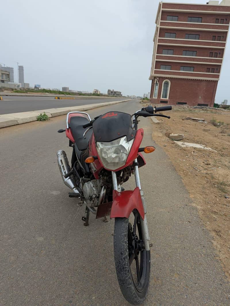 YBR 125 2