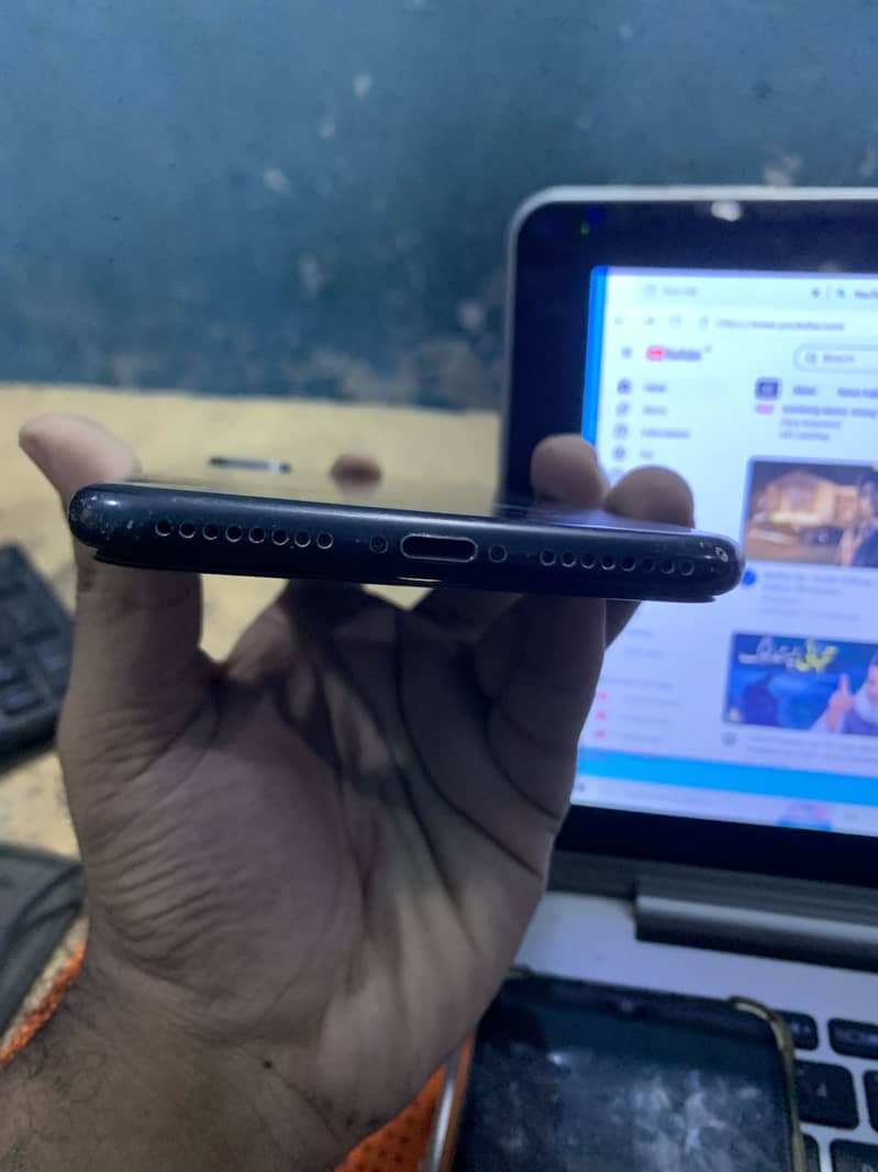 iPhone 7 Plus 32GB 3