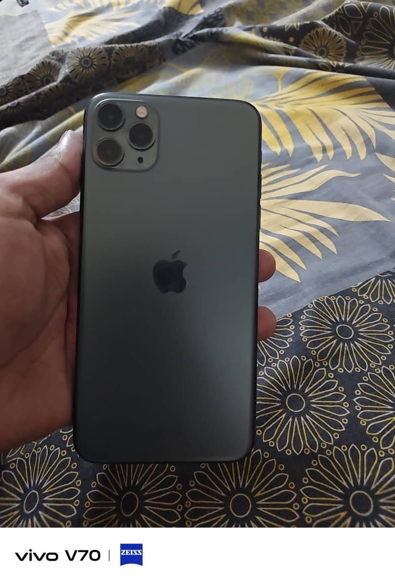 Apple iPhone 11 Pro Max 2