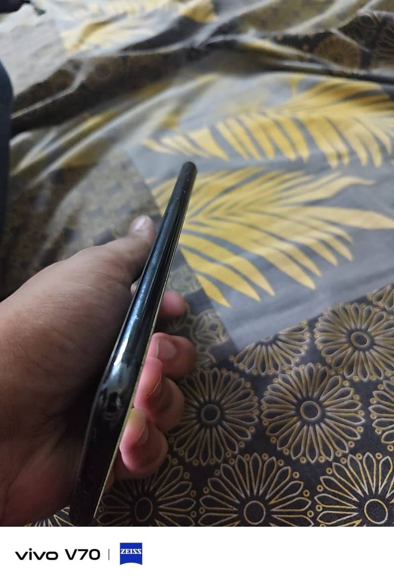 Apple iPhone 11 Pro Max 3