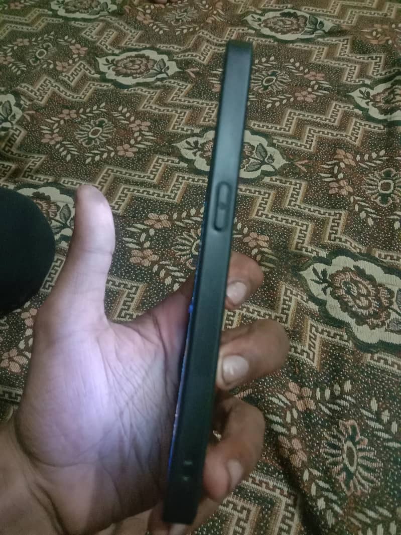OPPO Reno7 Z 3