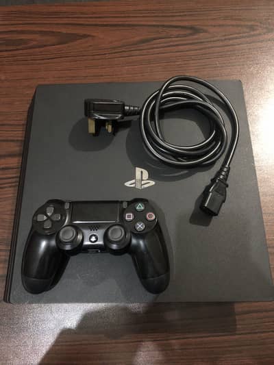 Sony ps4 pro 1tb with one controller