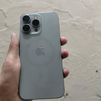 iPhone 15pro max Tatiniam