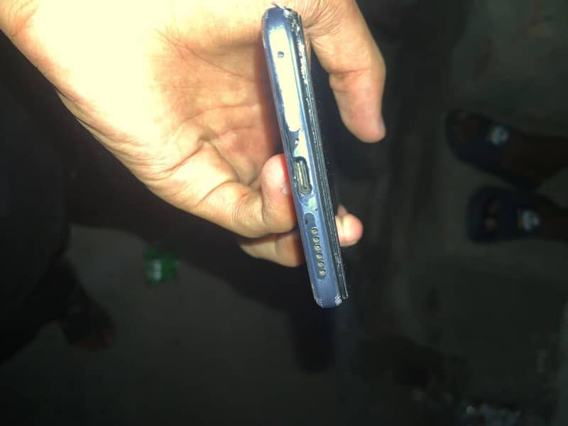 Vivo V21 1