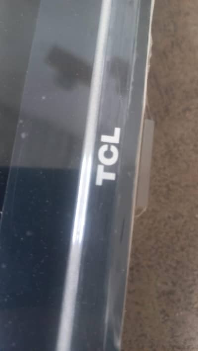 TCL 32