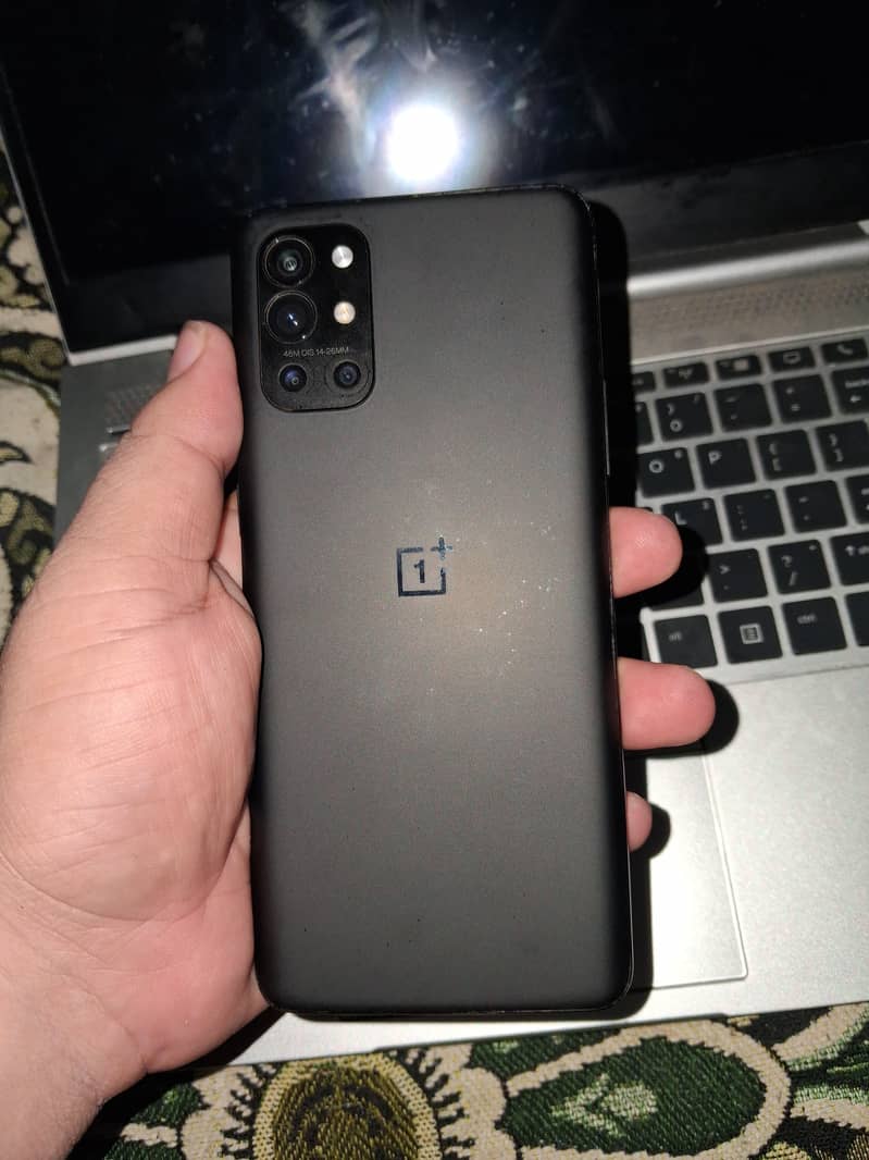 One Plus 9R 0