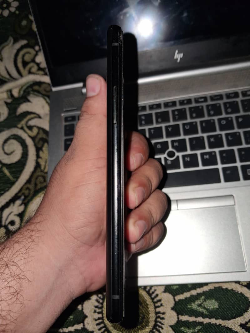 One Plus 9R 1