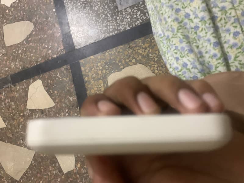 Device 4