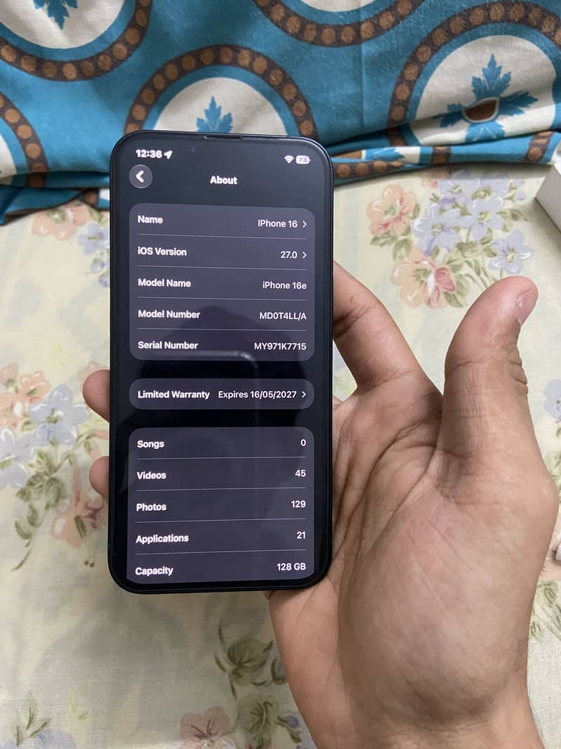 IPhone 16e 8