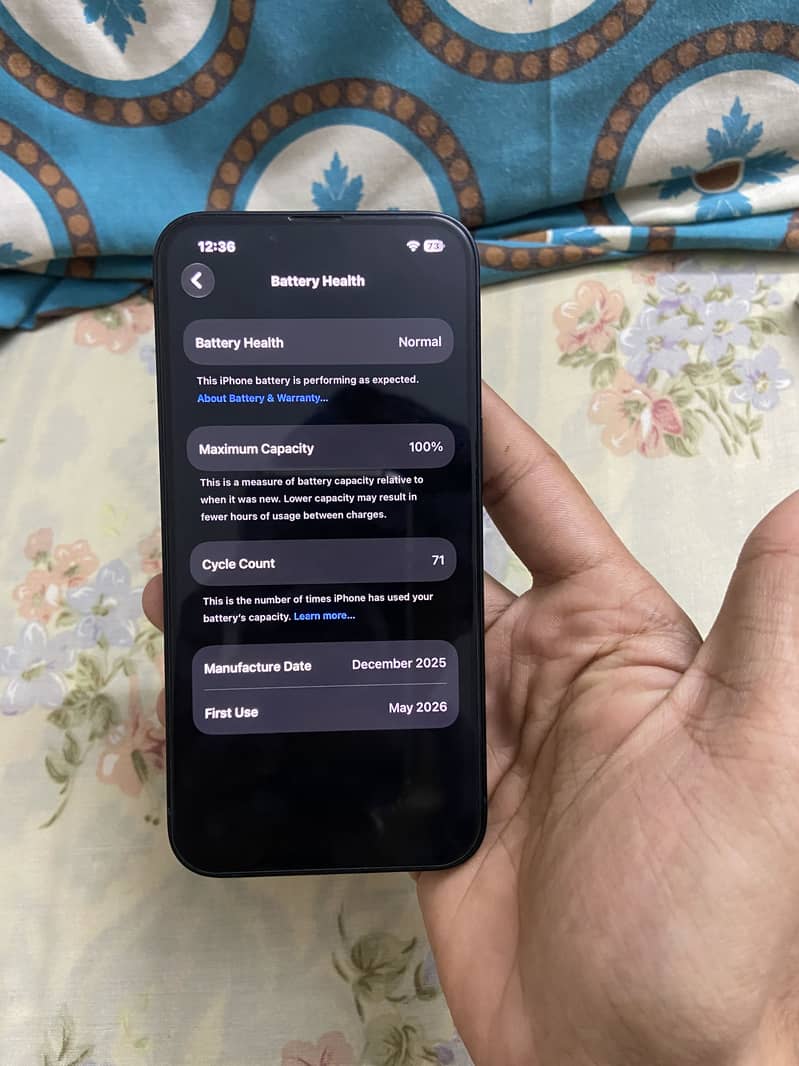 IPhone 16e 9