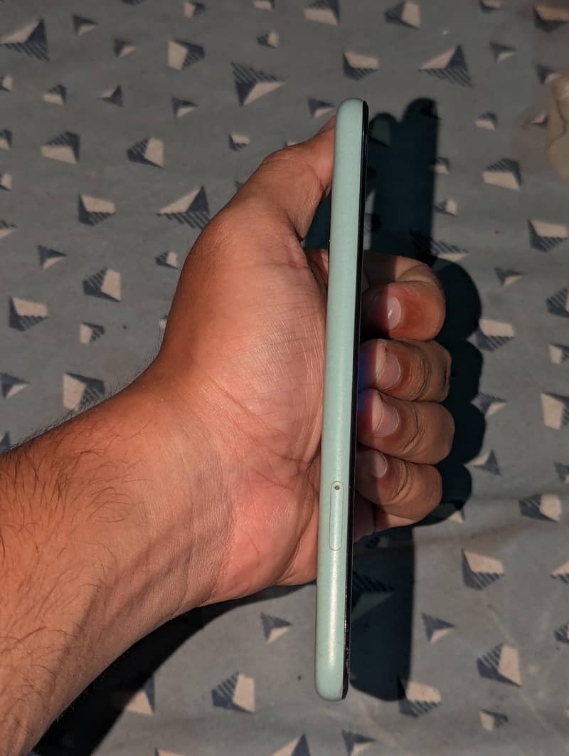 Google Pixel 5 4