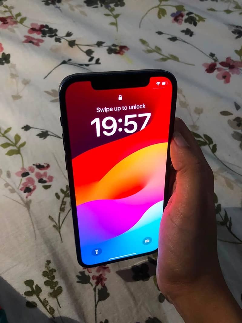 Apple iPhone 12 3