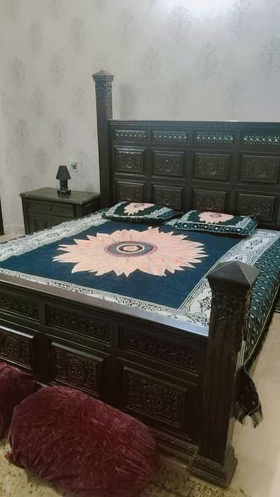 KING size bed with  dressing table ,side tables,chairs,and round table