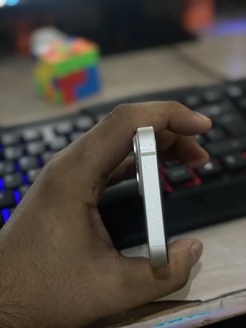 IPhone 13 Mini 4