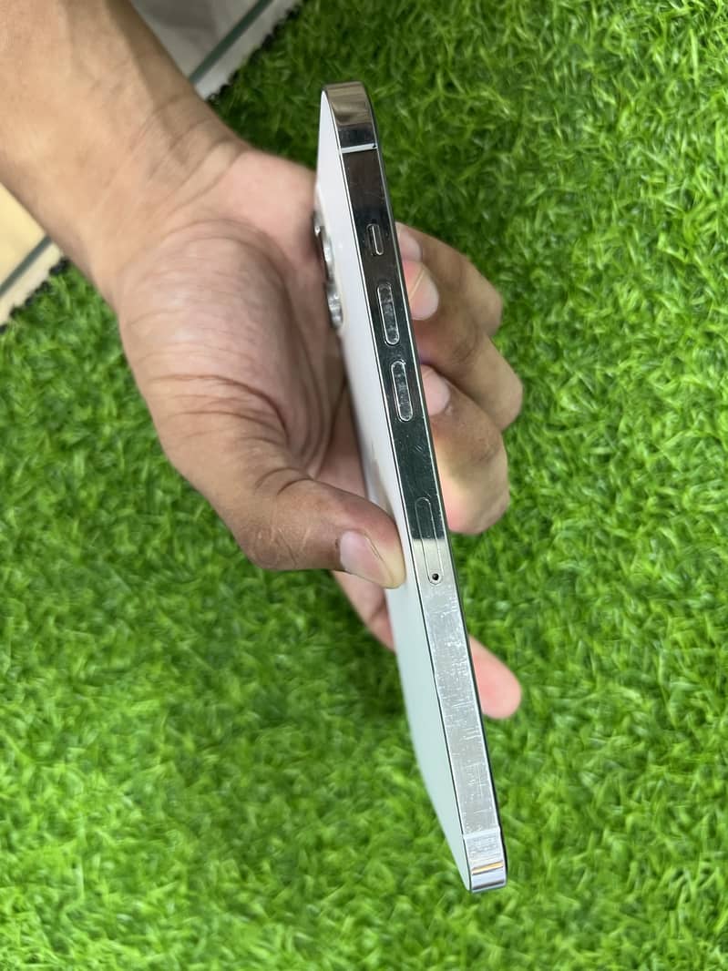 Apple iPhone 12 Pro Max 8