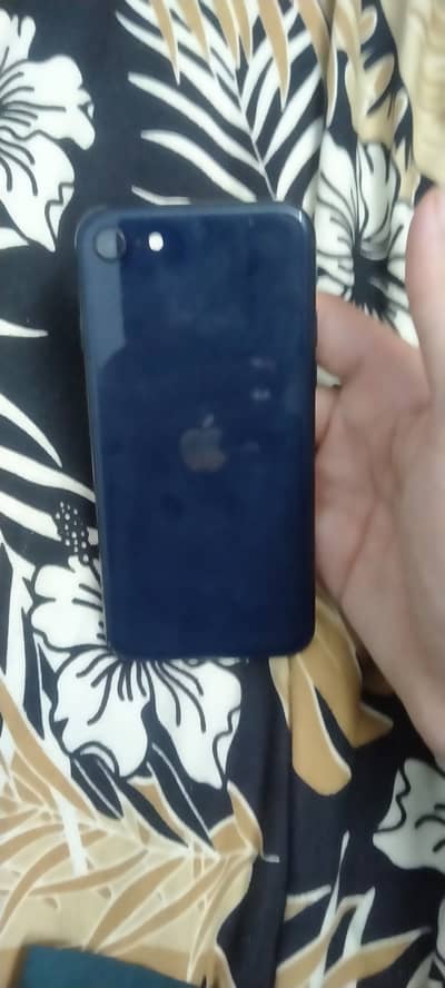 Apple iPhone SE