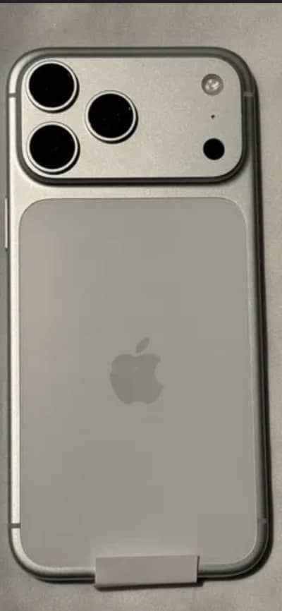 Apple iPhone 17 Pro Max