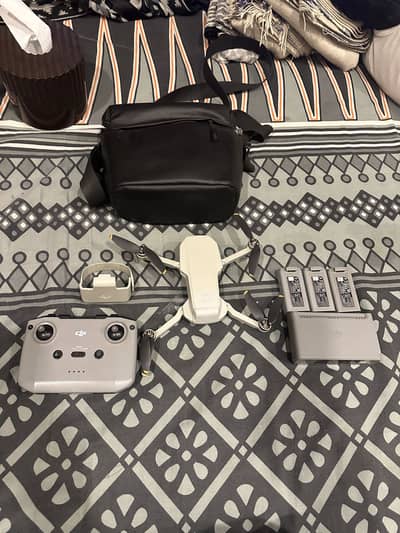 dji mini 2 fly more combo 10 by 9 condition
