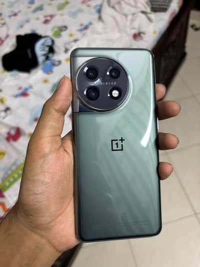 One Plus 11 non pta with box 16/256