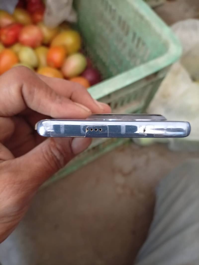 Tecno CAMON 30S 0
