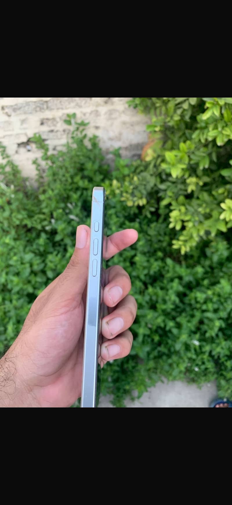 Apple iPhone 16 Pro Max 1