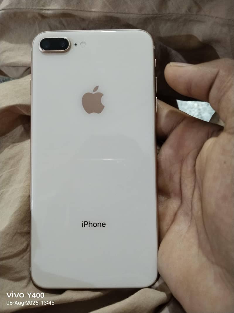 Apple iPhone 8 Plus 0